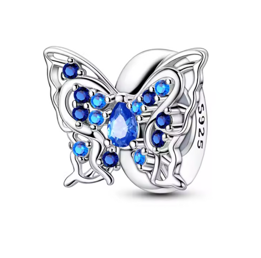 Charm Anhänger „Schmetterling der Nacht“ – 925er Sterlingsilber mit blauen Kristallen