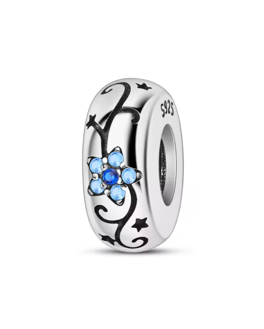 Charm Anhänger „Blumenranke im Sternenglanz“ aus 925er Sterlingsilber – mit blauen Kristallen
